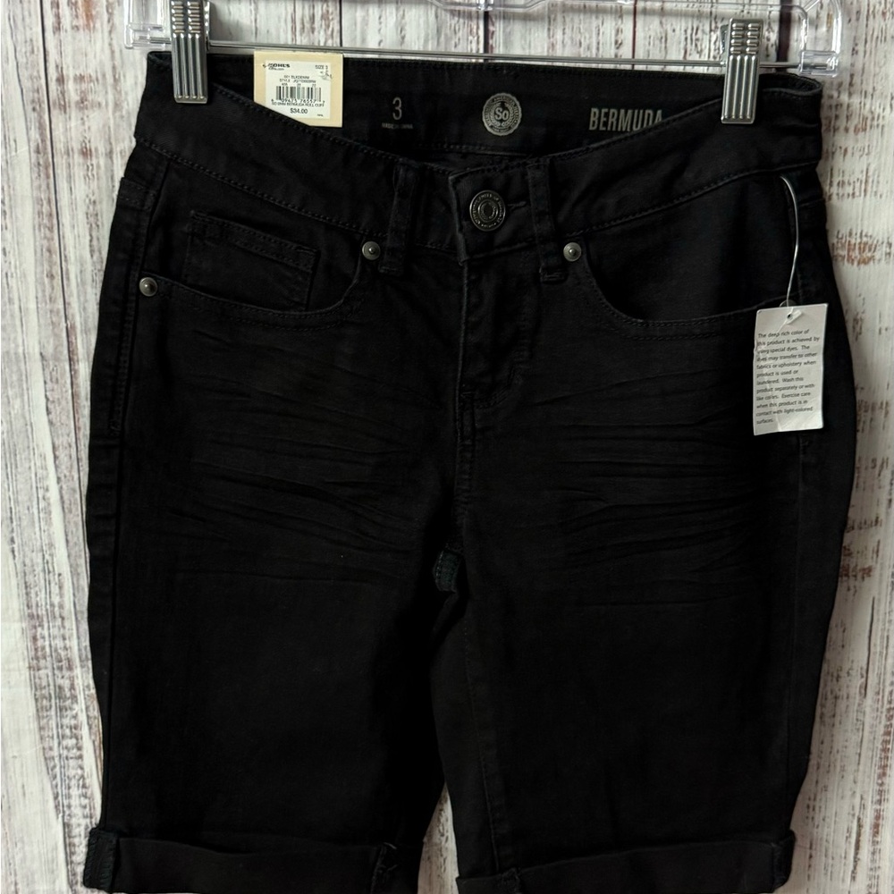 NWT SO Classic Black Bermuda Shorts